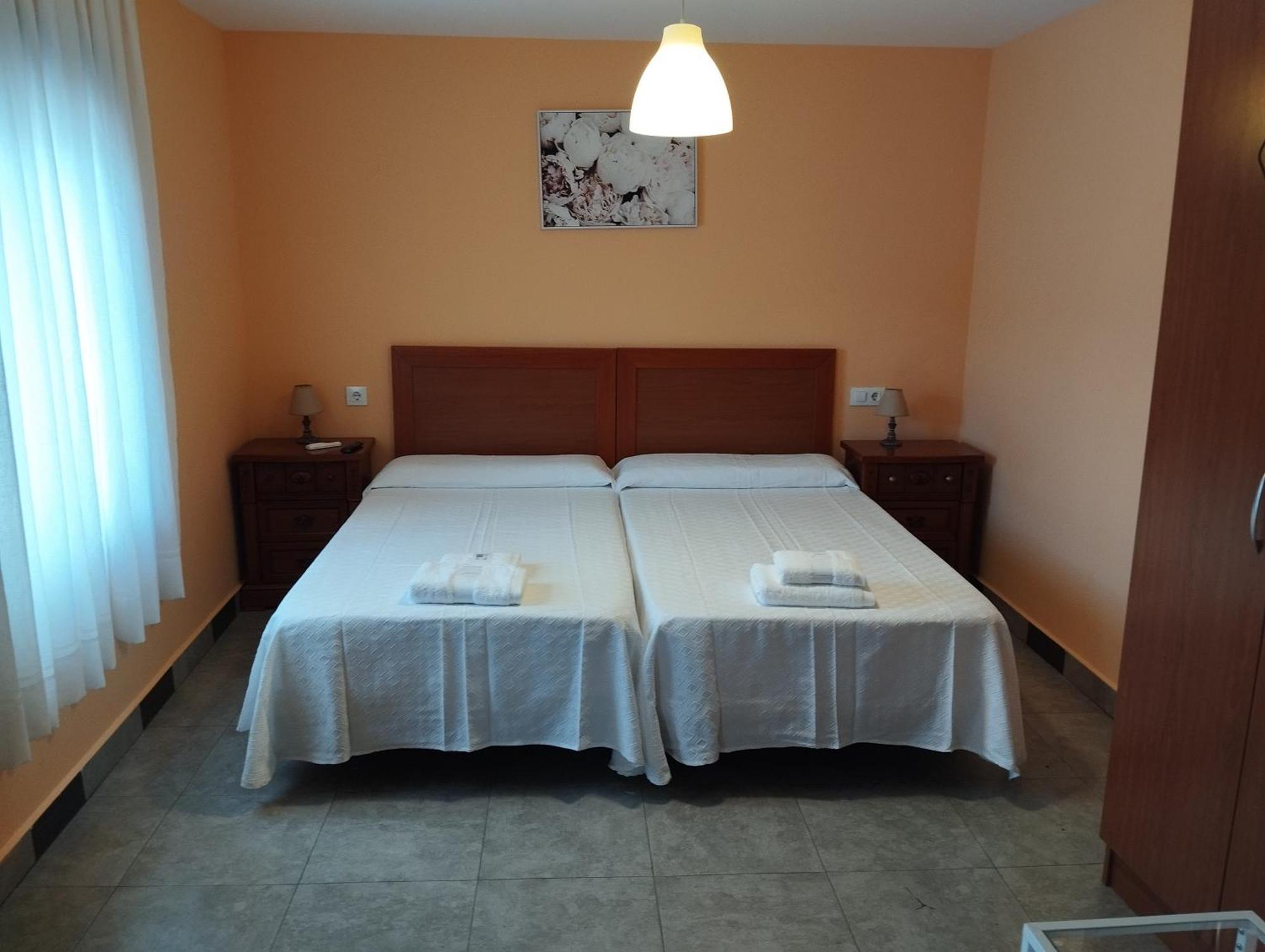 Hostal Bordillas Pomaluengo Extérieur photo