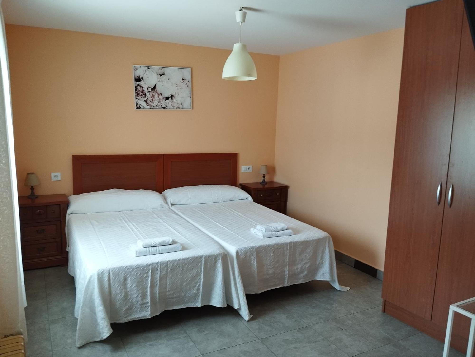 Hostal Bordillas Pomaluengo Extérieur photo