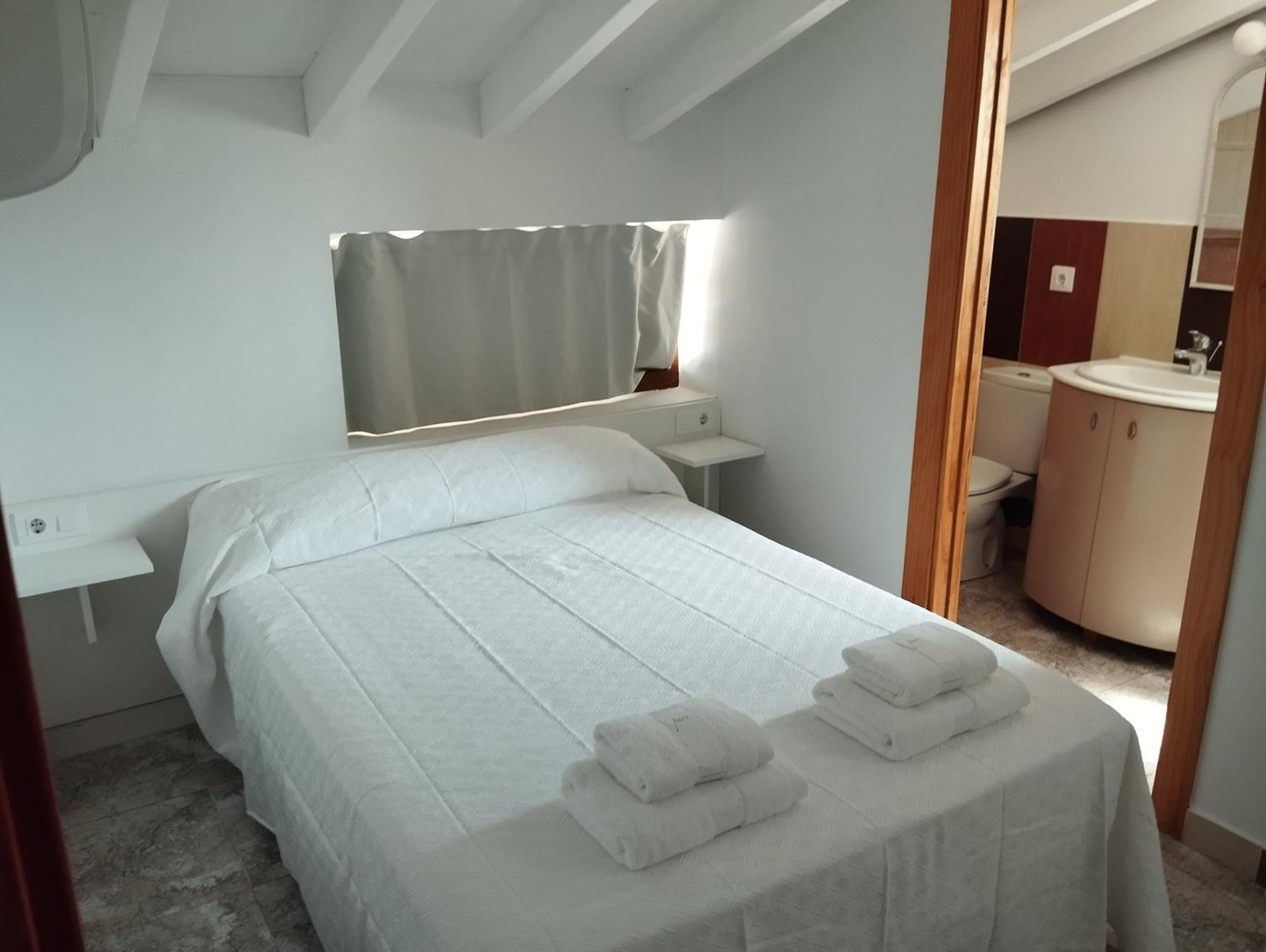 Hostal Bordillas Pomaluengo Extérieur photo